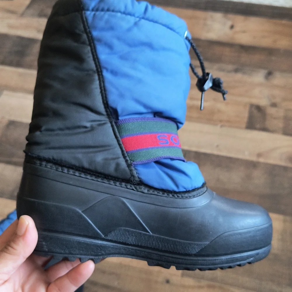 Sorel Chariot Blue Black Insulated Winter Snow Boots Sz 2 Kids